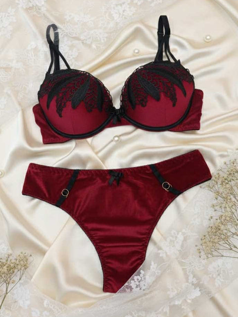 Lace padded bra panty Set